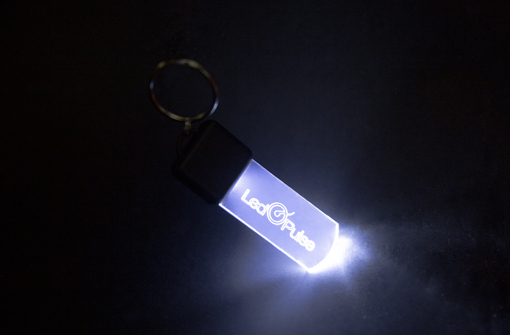 Porte clé lumineux publicitaire LED blanche